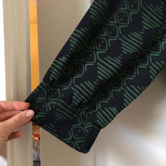 Francesca’s fall/winter dress with sash - Picture 4 of 4